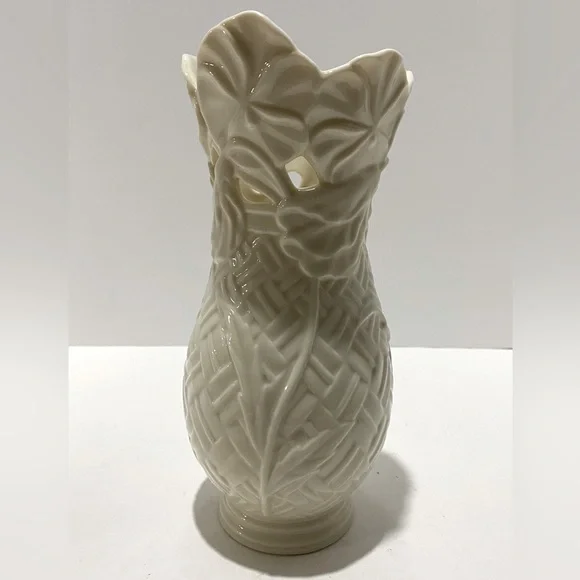 Lenox Basket of Flowers Medium Pansy Vase Ivory w/ Basketweave Design 9" Retired - Picture 2 of 8